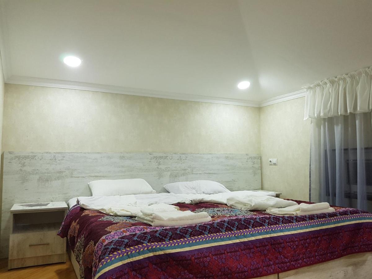 Guest House 15A Кутаиси Экстерьер фото