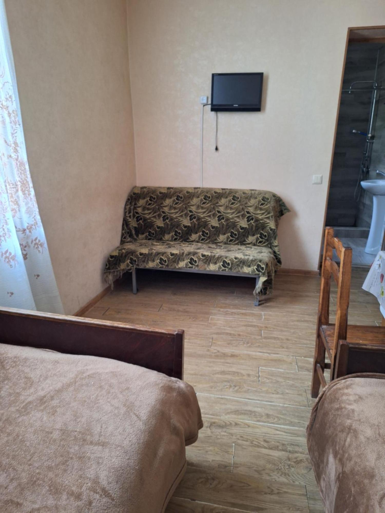 Guest House 15A Кутаиси Экстерьер фото