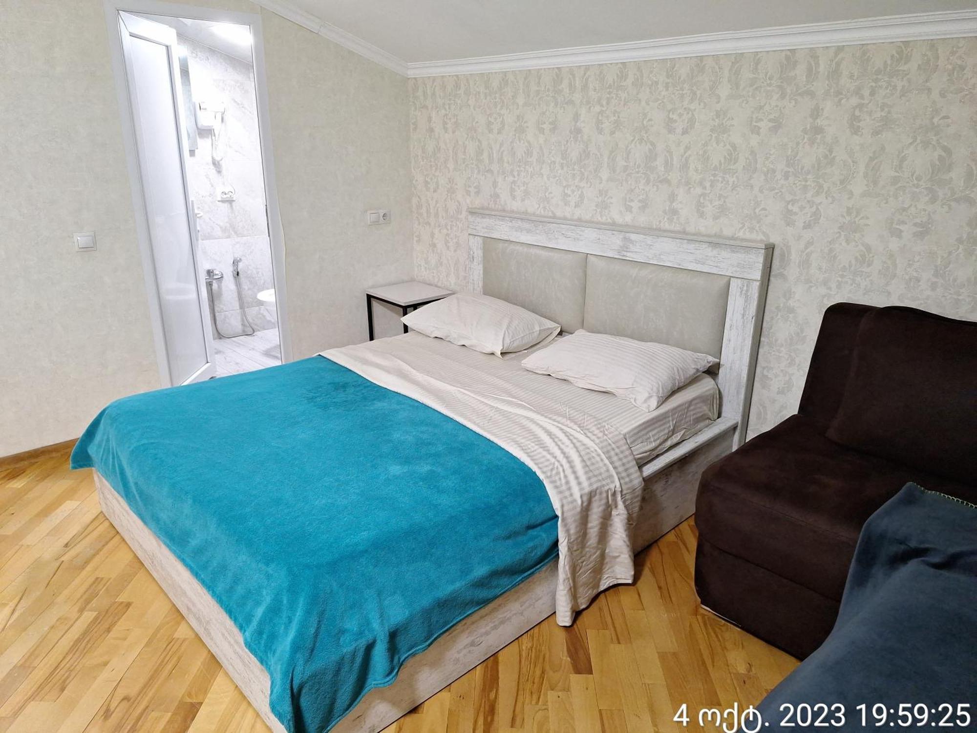 Guest House 15A Кутаиси Экстерьер фото