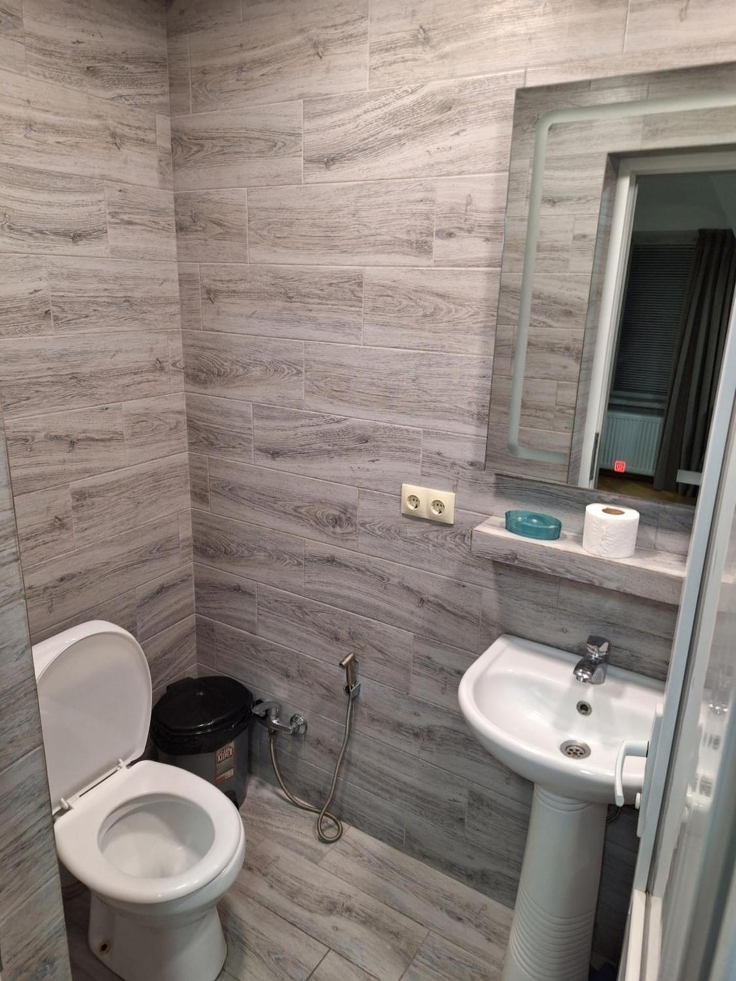 Guest House 15A Кутаиси Экстерьер фото