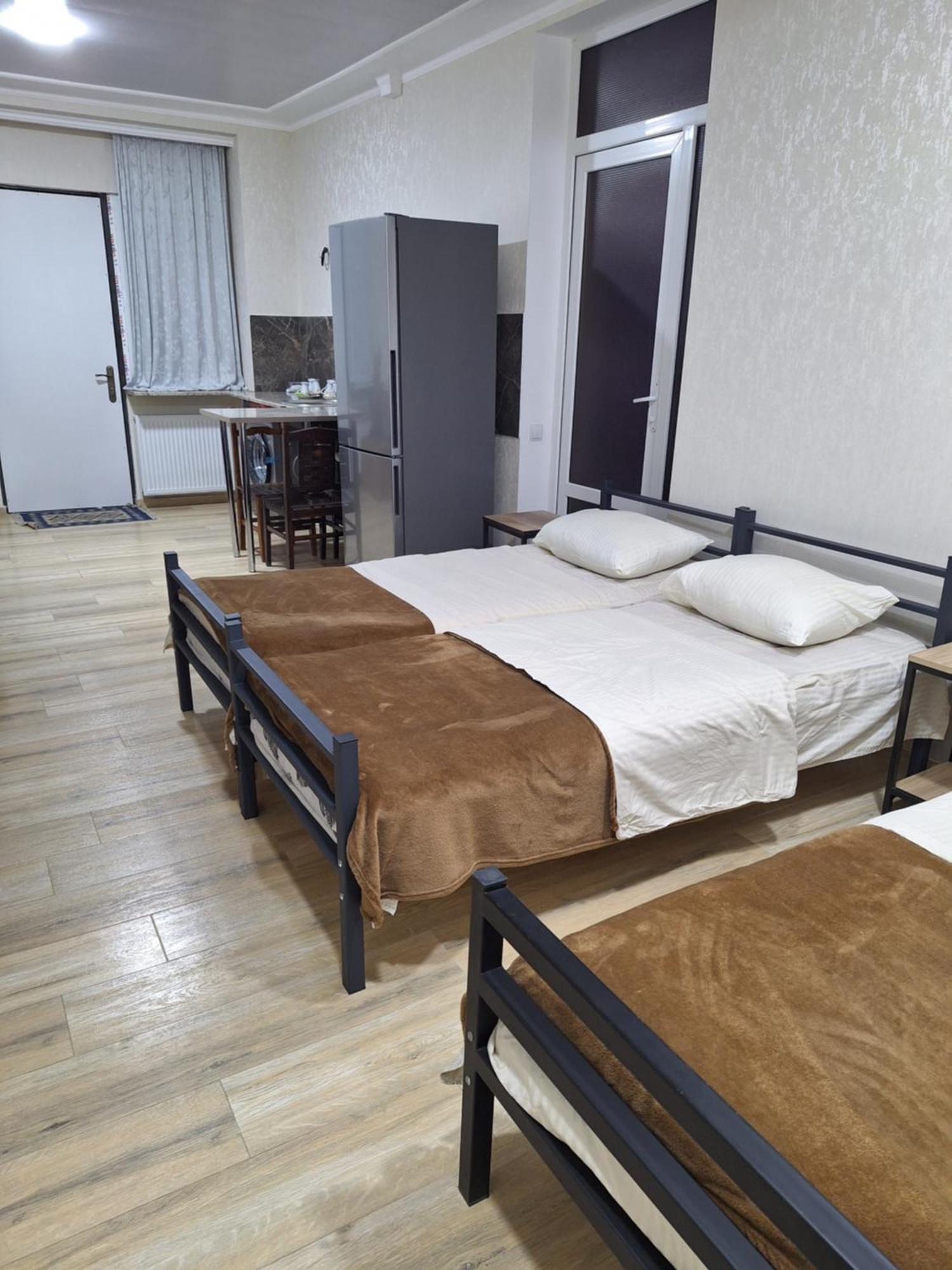 Guest House 15A Кутаиси Экстерьер фото